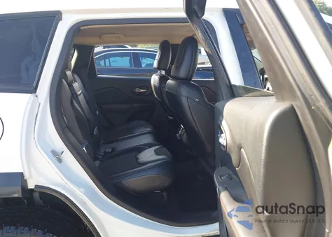 2015 Jeep Cherokee Trailhawk z USA, uszkodzony, nr VIN 1C4PJMBS8FW786847